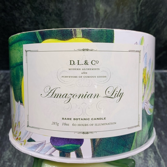 D.L. & Co. Amazonian Lily Candle - Picture 2 of 4